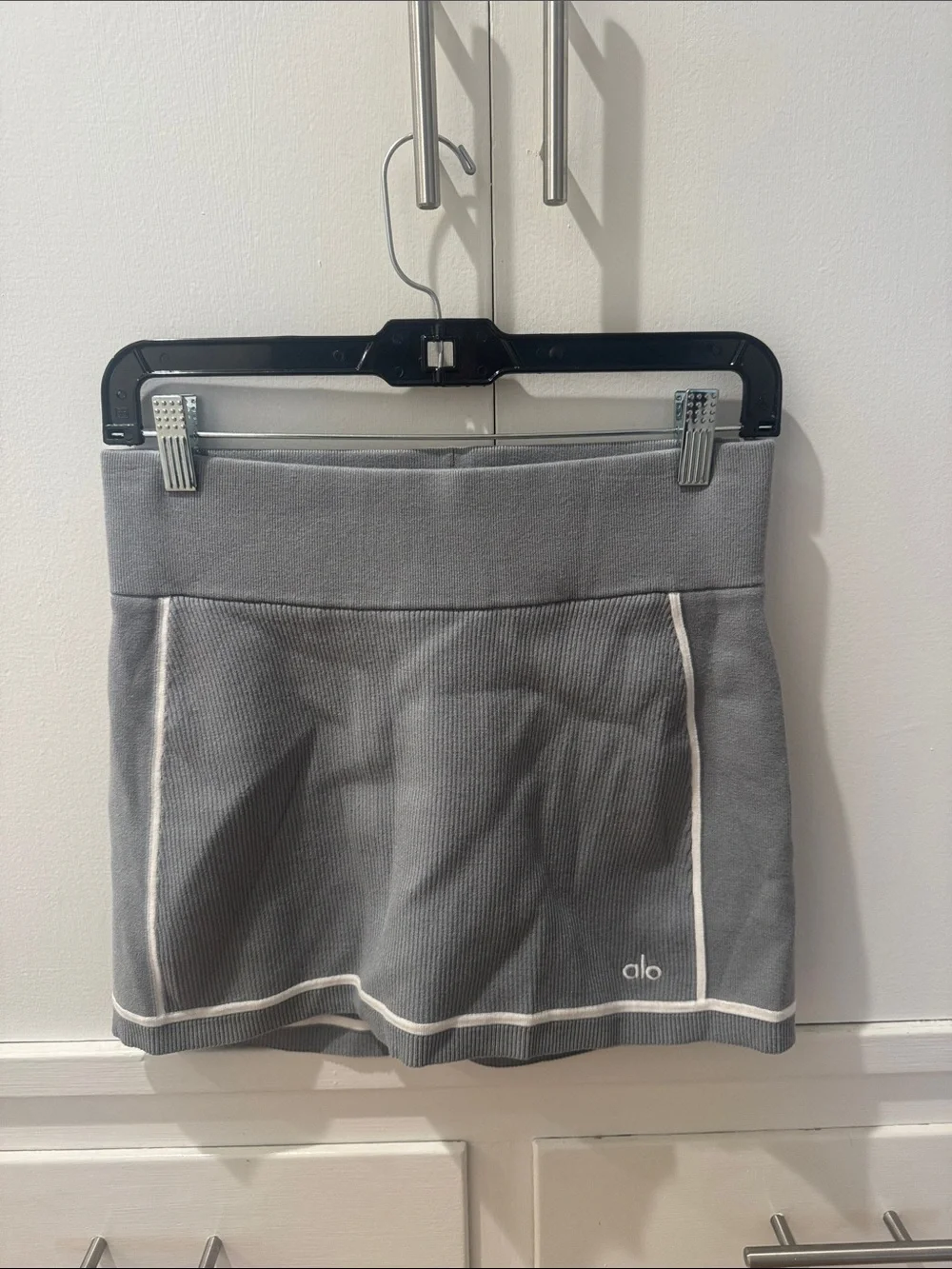 Alo Grey Ribbed Sweater Knit Highline Mini Skirt size small